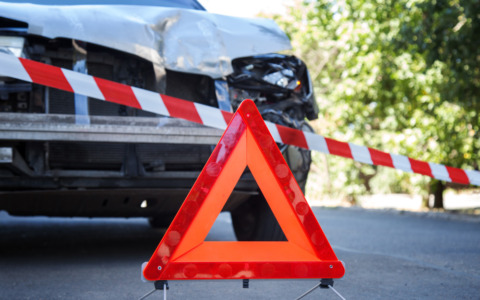 Incidente in cava, operaio frattura una gamba