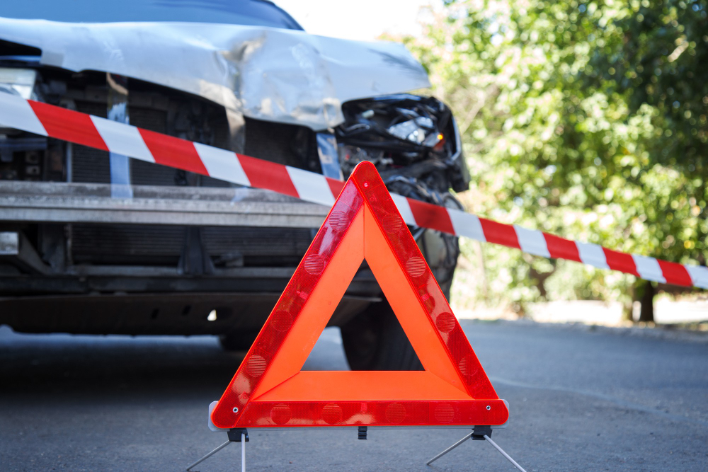 Incidente in cava, operaio frattura una gamba
