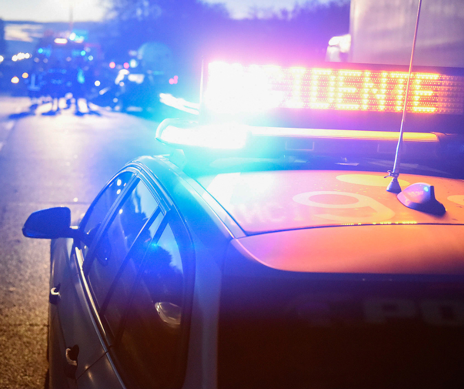 Tragedia sul lavoro: uomo di 44 anni schiacciato da lastre di marmo