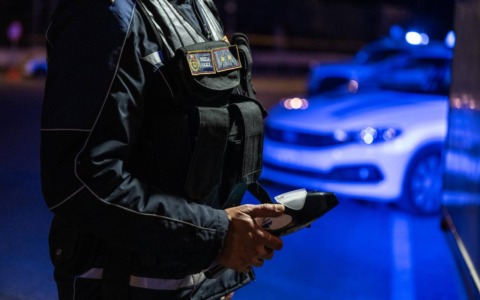 Minore arrestato per tentato omicidio dopo aver ferito un operatore