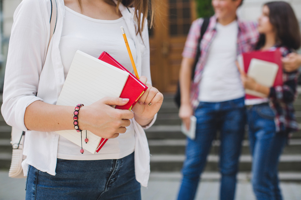 Raccolta firme per la mensa scolastica dal primo giorno di scuola