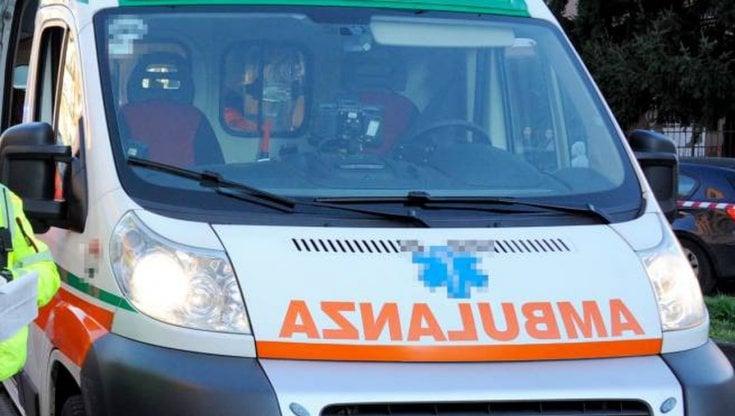 Paura in un condominio, bambino resta bloccato nell’ascensore