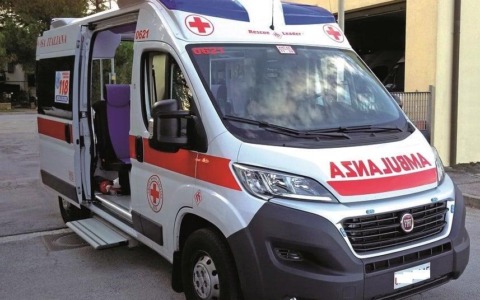 Ritrovati una donna e un ragazzo dispersi nei boschi