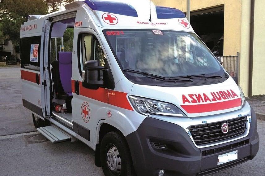 Ritrovati una donna e un ragazzo dispersi nei boschi
